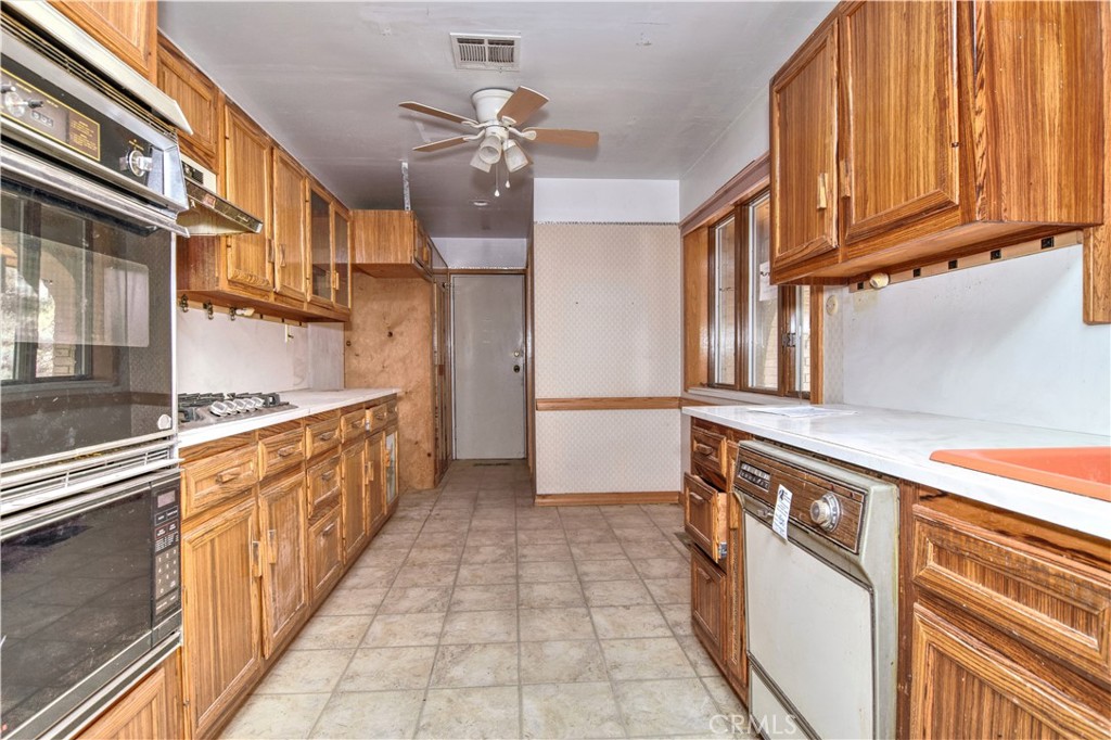 33456 Angeles Forest