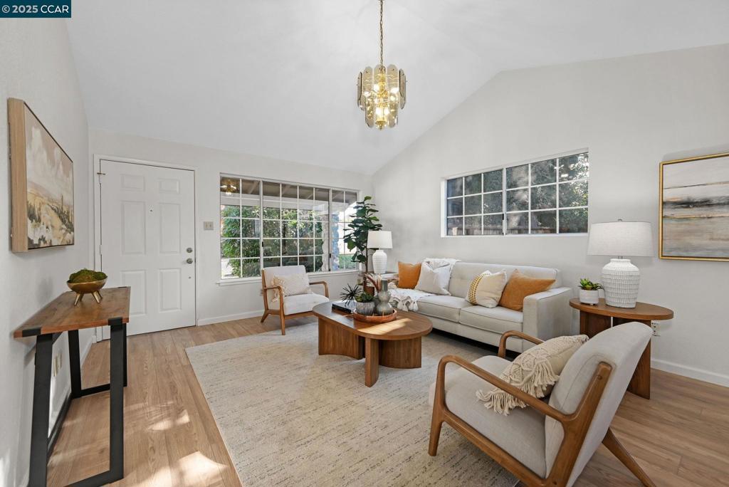 CLAYTON HIGHLAND - Residential