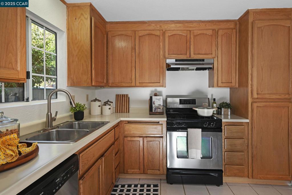 CLAYTON HIGHLAND - Residential