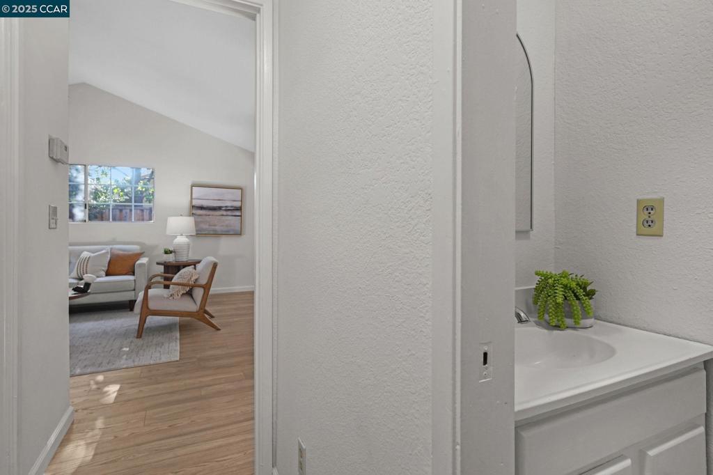 CLAYTON HIGHLAND - Residential