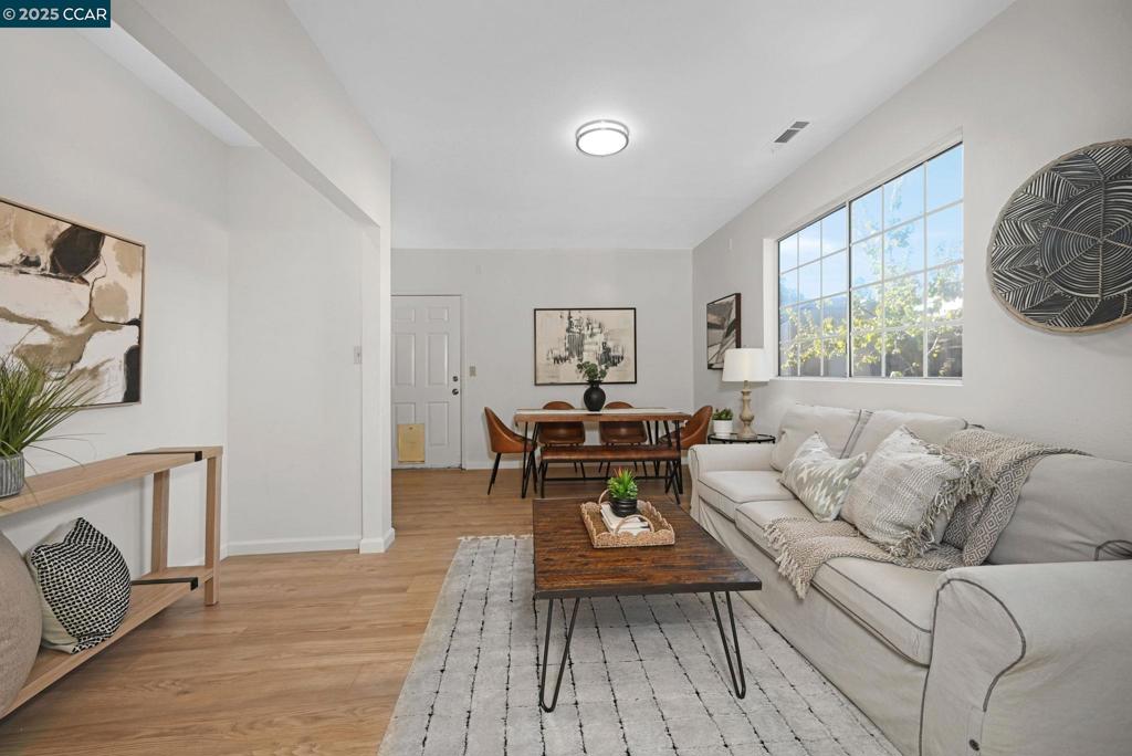 CLAYTON HIGHLAND - Residential