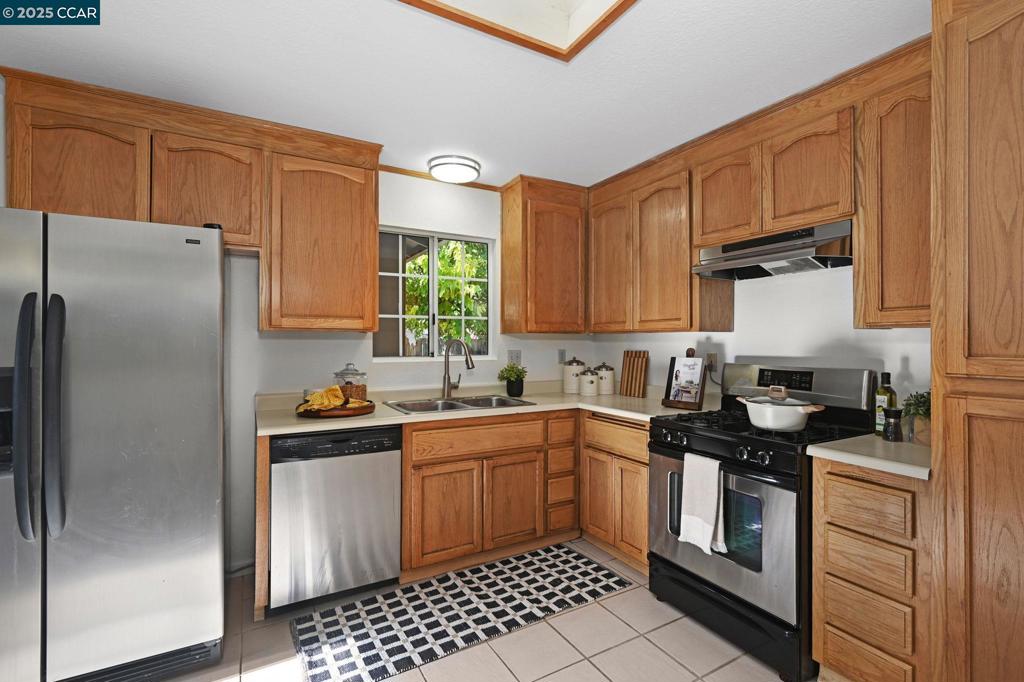 CLAYTON HIGHLAND - Residential