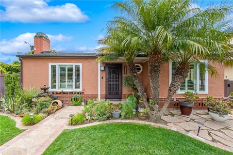 312 15th St, Seal Beach, CA 90740 - MLS#: PW26117500