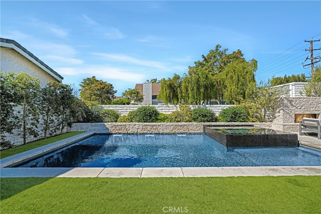 16001 Santa Barbara