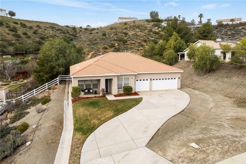 Photo of 34423 Desert Rd, Acton, CA 93510 (MLS # SR26032109)