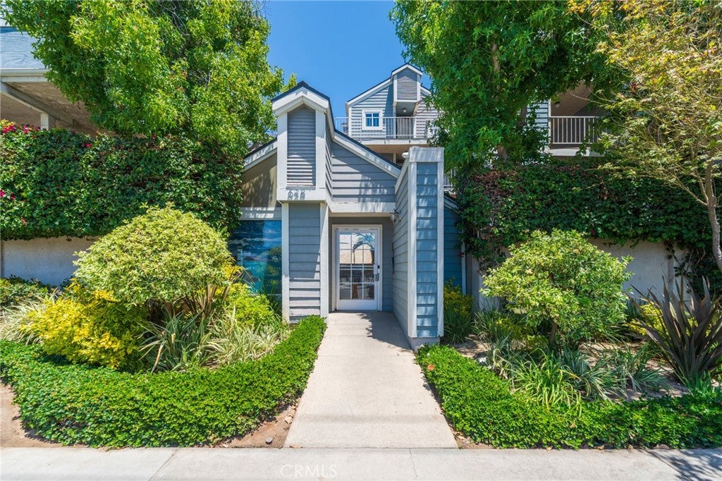 628 Daisy Avenue