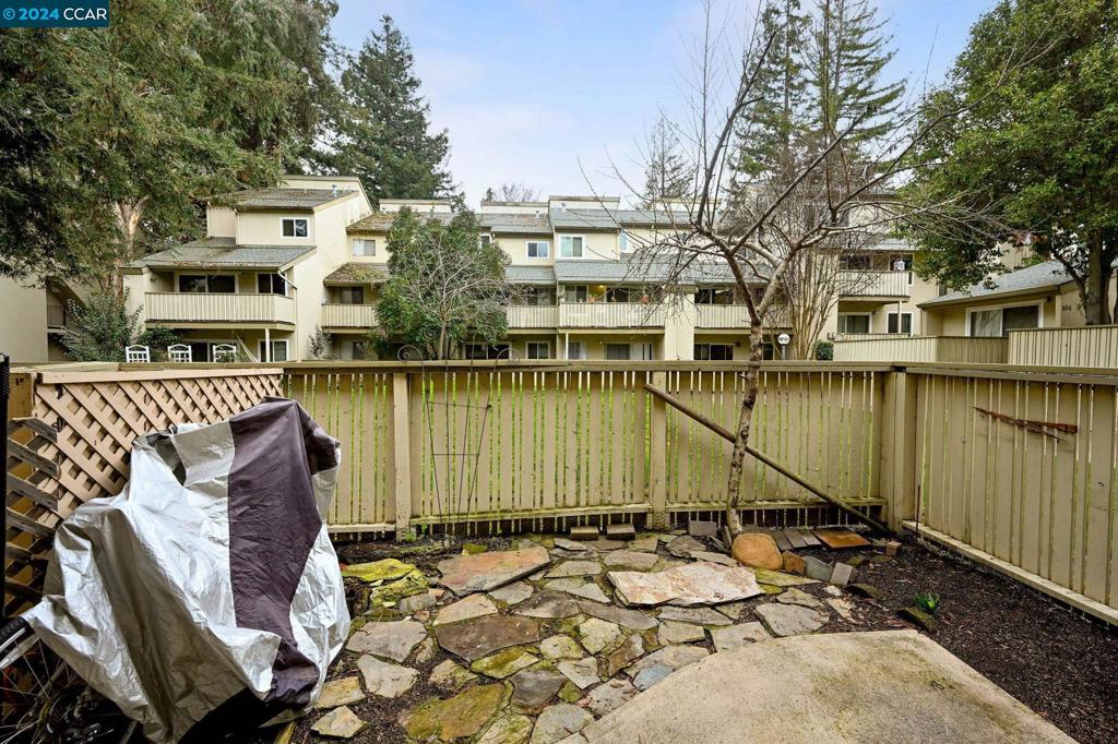 WALNUT CREEK - Residential