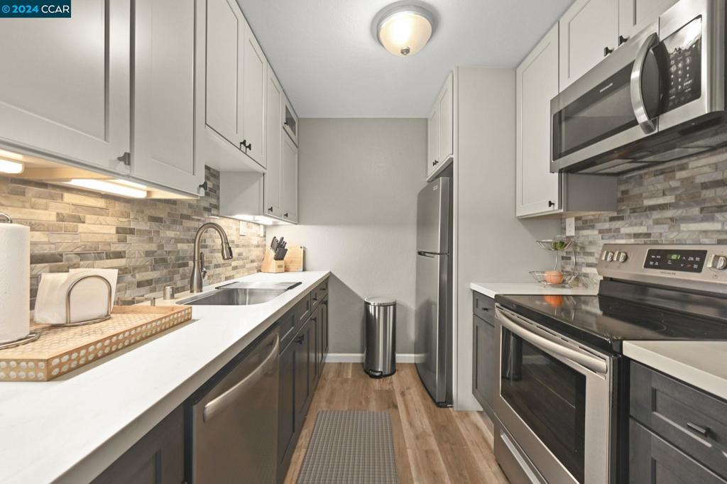 WALNUT CREEK - Residential