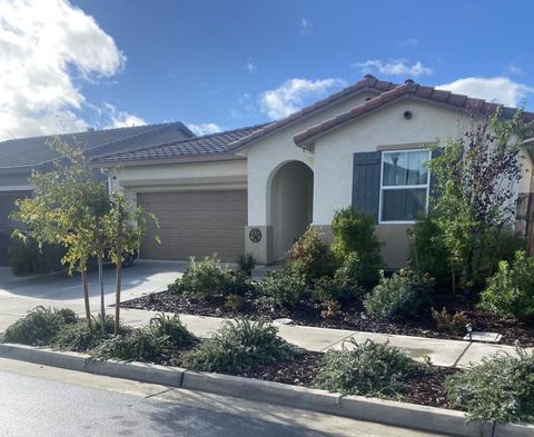 Photo of 554 Pleasant Drive, Lathrop, CA 95330 (MLS # ML82027040)