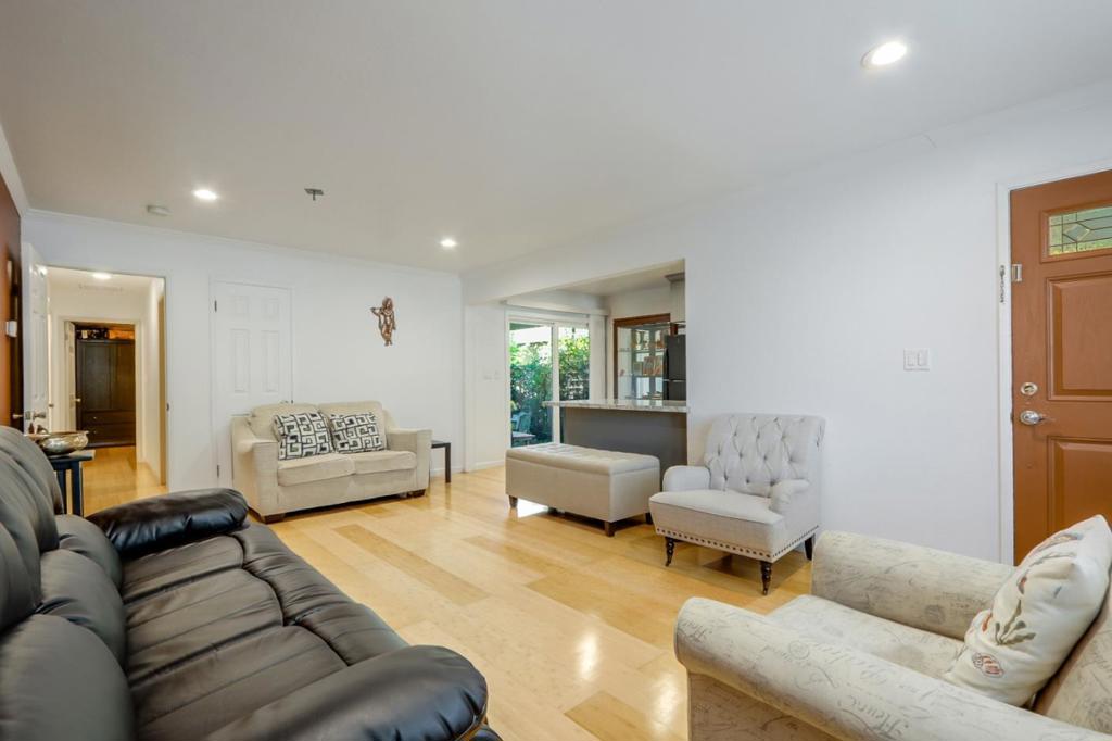 931 Miller Avenue
