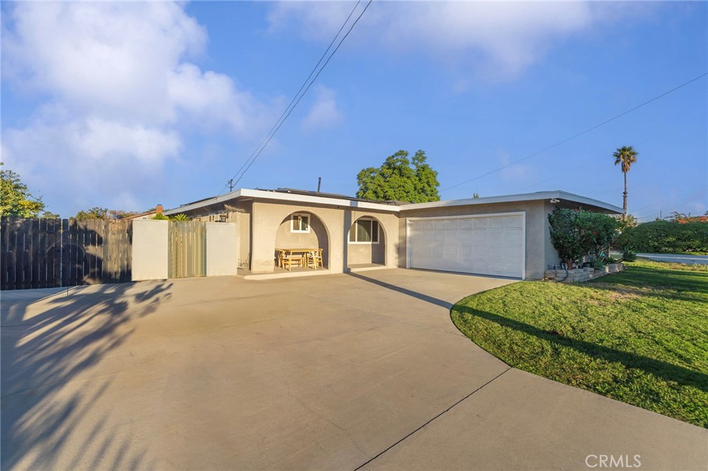 Welcome to 9646 Palmetto Ave — a charming single-story home with endless potential in the heart of Fontana!
This inviting 3-bedroom, 1-bath residence offers approximately 1,302 sq ft of comfortable living space on a spacious quarter-acre lot (10,850 sq ft). Built in 1954, the home blends classic character with thoughtful updates, creating a warm and welcoming atmosphere from the moment you arrive.
Step inside to an open-concept layout filled with natural light. Exposed beam ceilings and custom built-ins add a touch of charm, while double-pane windows, ceiling fans, and a double-door entry enhance both comfort and style.
The expansive backyard is perfect for entertaining or relaxing—plenty of space to design your dream outdoor retreat, build an ADU, or park your RV. There’s even a concrete dog run for your furry friends and an in-ground pool for enjoying warm California days.
Additional features include a two-car attached garage with laundry hookups and central air conditioning for year-round comfort.
Nestled in a well-established neighborhood, this property offers flexibility—move right in, update to your taste, or take advantage of the large lot and great location to unlock its full potential.
