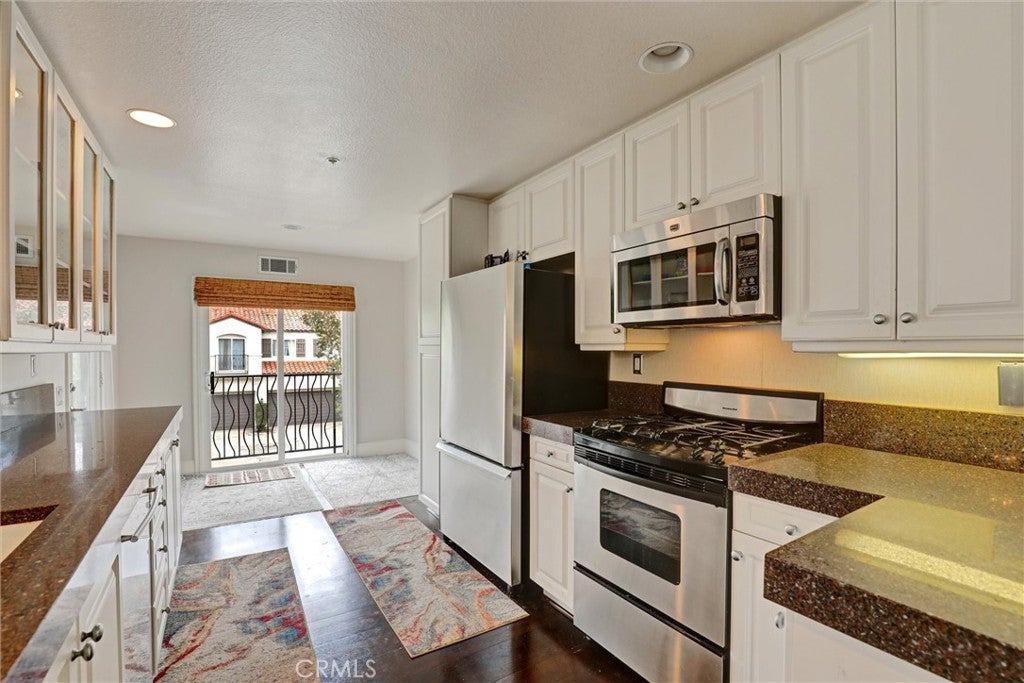 8 Celano Court 8 Celano Court