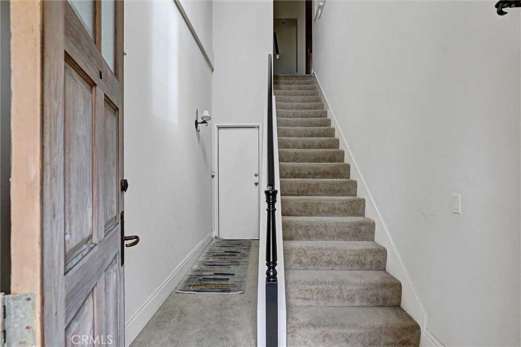 8 Celano Court