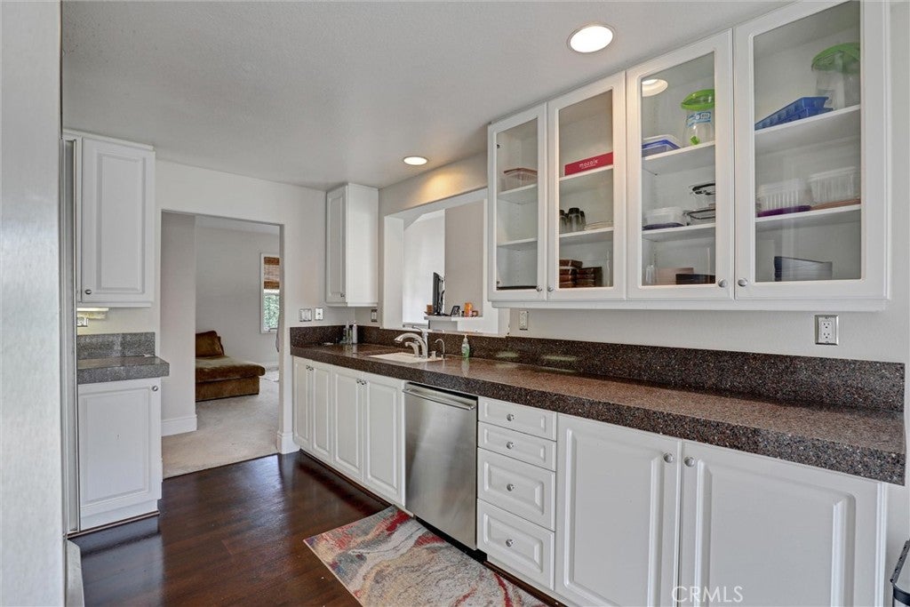 8 Celano Court 8 Celano Court