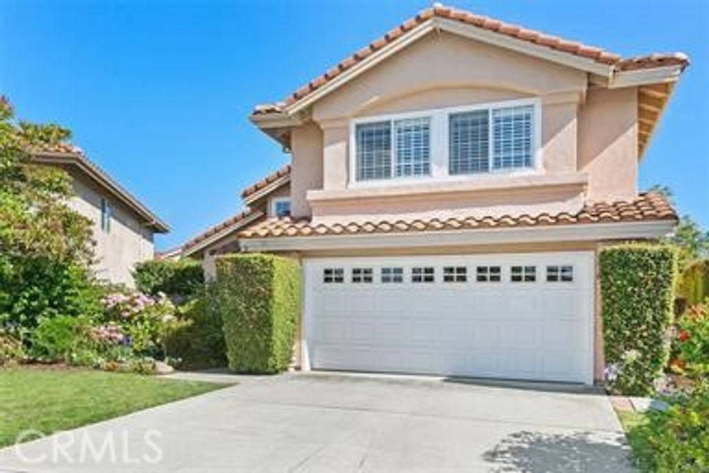 Photo of 12 Danta, Rancho Santa Margarita, CA 92688 (MLS # SR26095777)