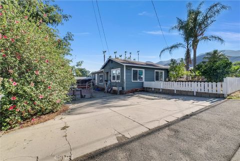 32970 Ethlene Lake Elsinore CA 92530