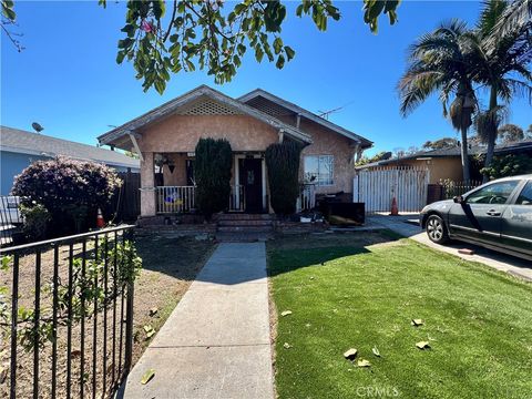 Photo of 5018 W 111th Pl Pl, Inglewood, CA 90304 (MLS # DW26020580)