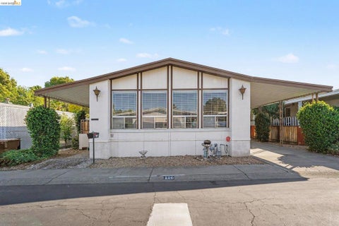 Photo of 126 Paulette Way, Antioch, CA 94509 (MLS # 41146630)