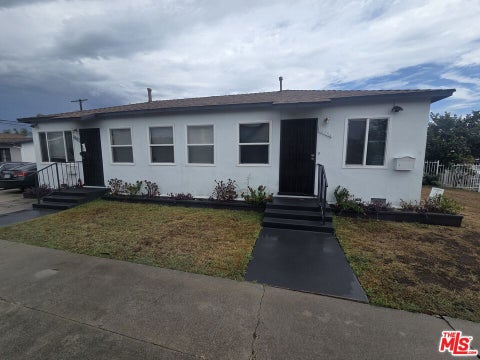 Photo of 1515 1/2 W 85th Street, Los Angeles, CA 90047 (MLS # 26986955)