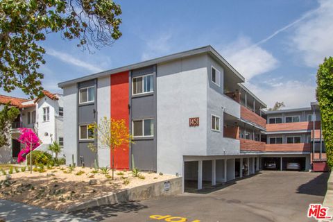 Photo of 1451 E WILSON Avenue #8, Glendale, CA 91206 (MLS # 26655961)