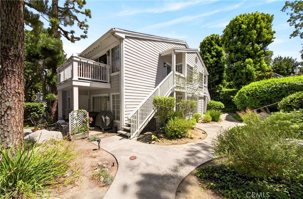 Photo of 1272 W Park Western Dr #98, San Pedro, CA 90732 (MLS # SB26095355)