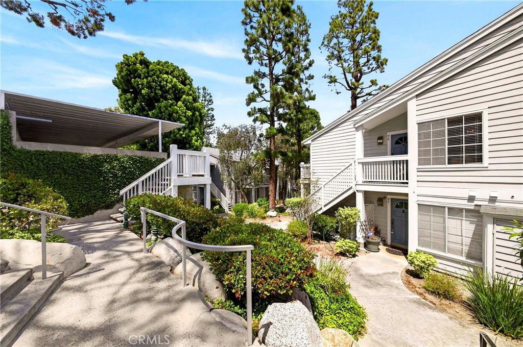 Photo of 1272 W Park Western Dr #98, San Pedro, CA 90732 (MLS # SB26095355)