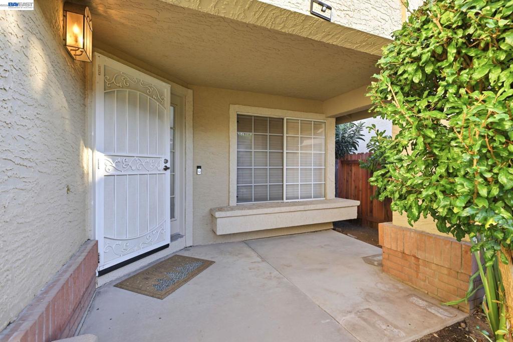 4813 Laguna West Way