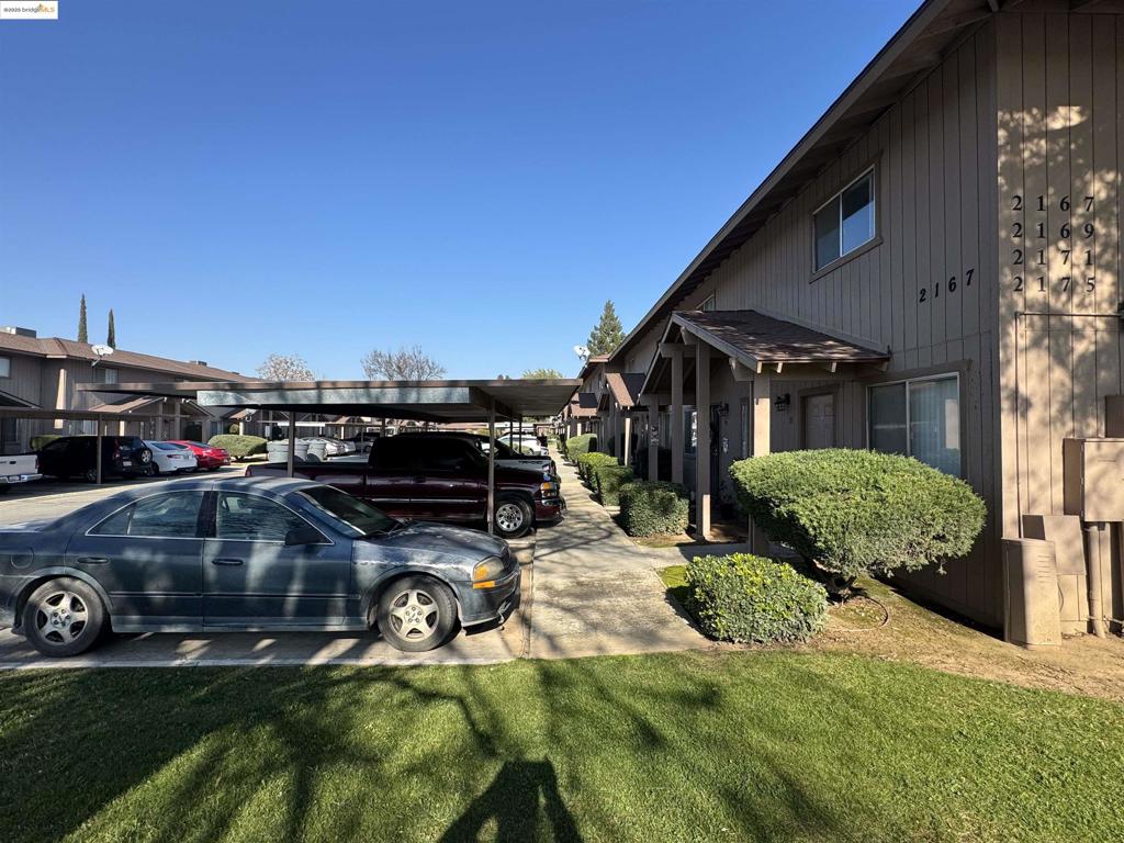 2157 Yosemite Pkwy