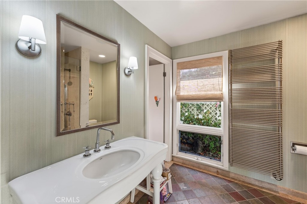 1289 Skyline Drive, Laguna Beach CA 92651 - Photo 35