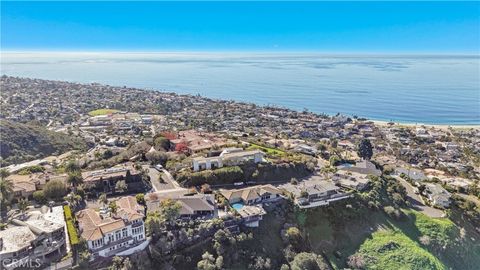 Tiny photo for 1289 Skyline Drive, Laguna Beach, CA 92651 (MLS # OC25274509)