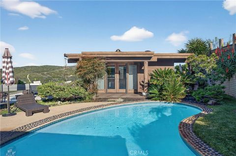 Tiny photo for 1289 Skyline Drive, Laguna Beach, CA 92651 (MLS # OC25274509)