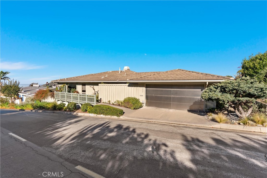 1289 Skyline Drive