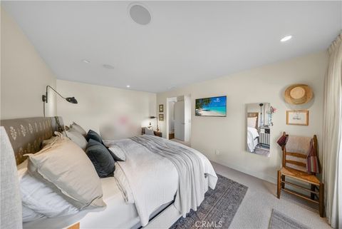 Tiny photo for 1289 Skyline Drive, Laguna Beach, CA 92651 (MLS # OC25274509)