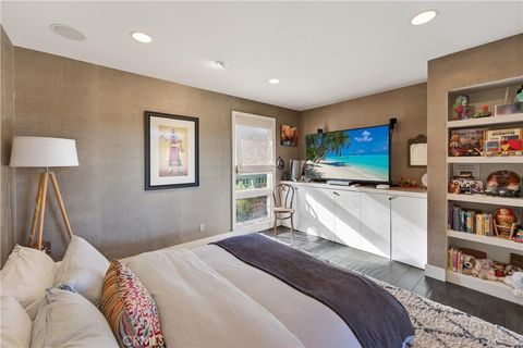 Tiny photo for 1289 Skyline Drive, Laguna Beach, CA 92651 (MLS # OC25274509)