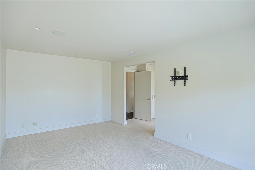 1289 Skyline Drive, Laguna Beach CA 92651 - Photo 26