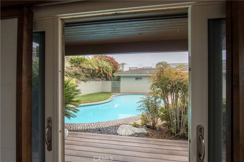 Tiny photo for 1289 Skyline Drive, Laguna Beach, CA 92651 (MLS # OC25274509)