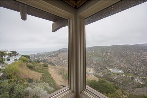 Tiny photo for 1289 Skyline Drive, Laguna Beach, CA 92651 (MLS # OC25274509)