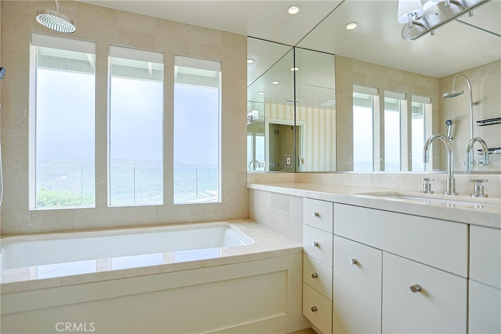 1289 Skyline Drive, Laguna Beach CA 92651 - Photo 29