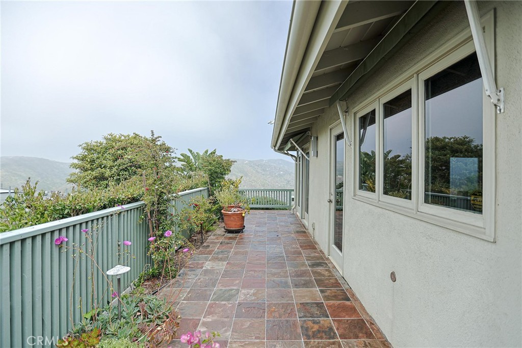 1289 Skyline Drive, Laguna Beach CA 92651 - Photo 53
