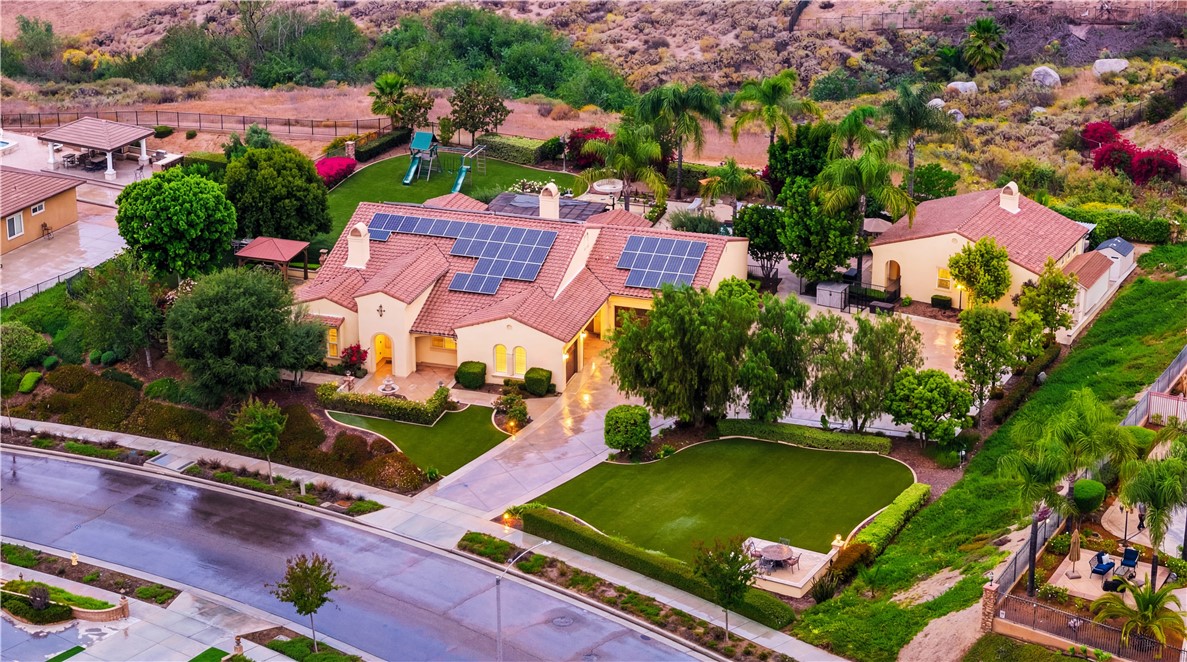 689 Crystal Mountain