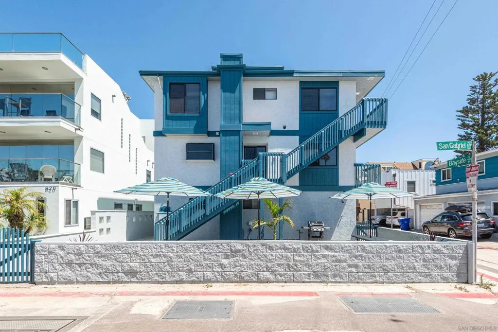 San Diego, California 92109, United States, 3 Bedrooms Bedrooms, ,4 BathroomsBathrooms,Residential,Active,131690