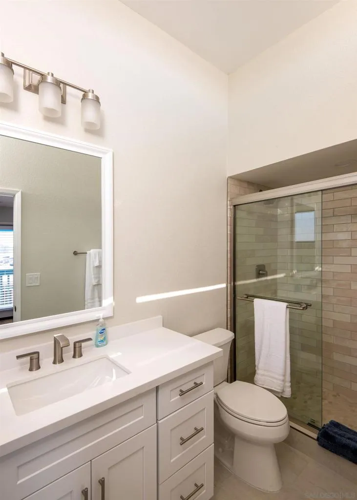 San Diego, California 92109, United States, 3 Bedrooms Bedrooms, ,4 BathroomsBathrooms,Residential,Active,131690