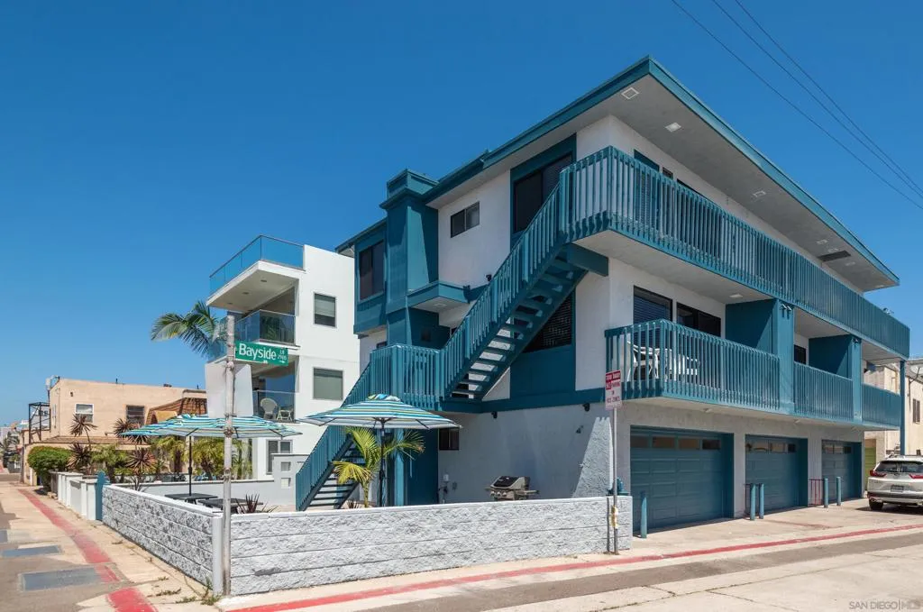 San Diego, California 92109, United States, 3 Bedrooms Bedrooms, ,4 BathroomsBathrooms,Residential,Active,131690