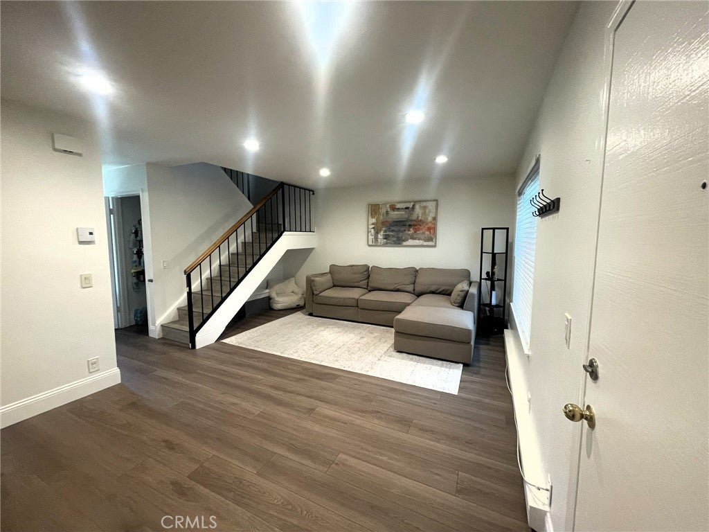 2961 S Sycamore Street B, Santa Ana CA 92707