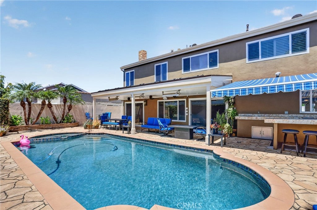 8592 Whitesails, Huntington Beach CA 92646 - Photo 6