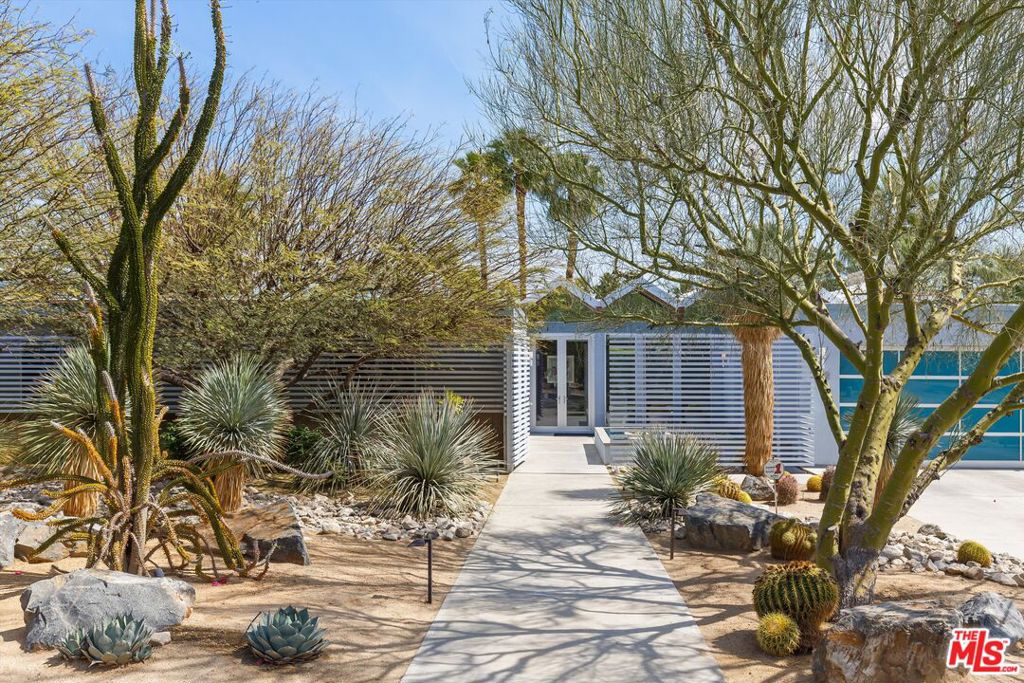 1732 Royal Palm Court