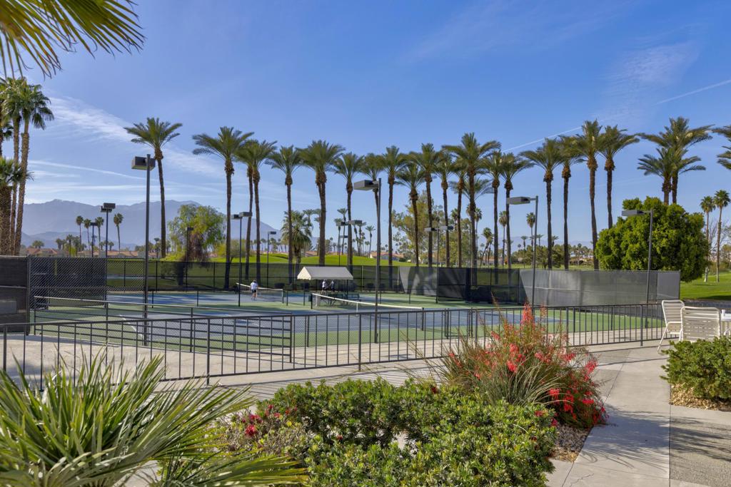 Desert Falls C.C. - Residential