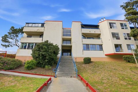 Photo of 1551 Southgate Avenue #266, Daly City, CA 94015 (MLS # ML82042385)