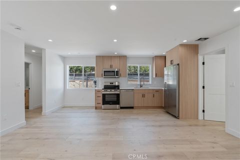 Photo of 7437 Ranchito Avenue, Van Nuys, CA 91405 (MLS # BB26000838)