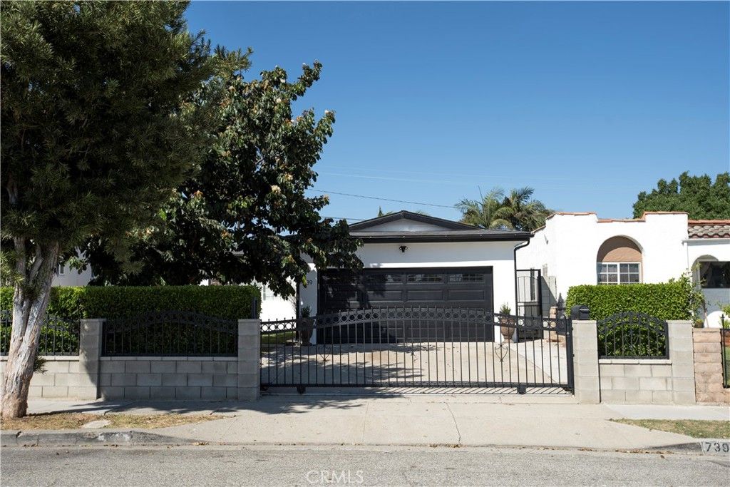 Photo of 739 E 67th ST, Inglewood, CA 90302 (MLS # SB26119378)